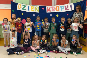  ,,Dzień Kropki” - Grupa ,,Żuczki”