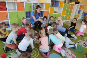 Wizyta pielęgniarki w grupie Biedronek