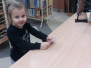 Dzieci z grupy V w Miejskiej Bibliotece Publicznej