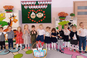 DZIEŃ BABCI I DZIADKA W GRUPIE "MOTYLKÓW" 
