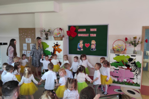 Dzień Mamy i Taty grupa "Motylki"